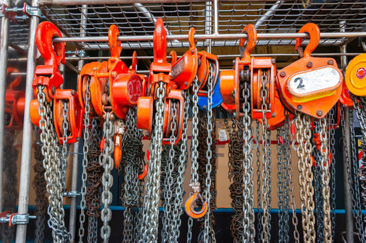 Chain Hoist Showdown - Which Atlas Chain Hoist is Right for You?