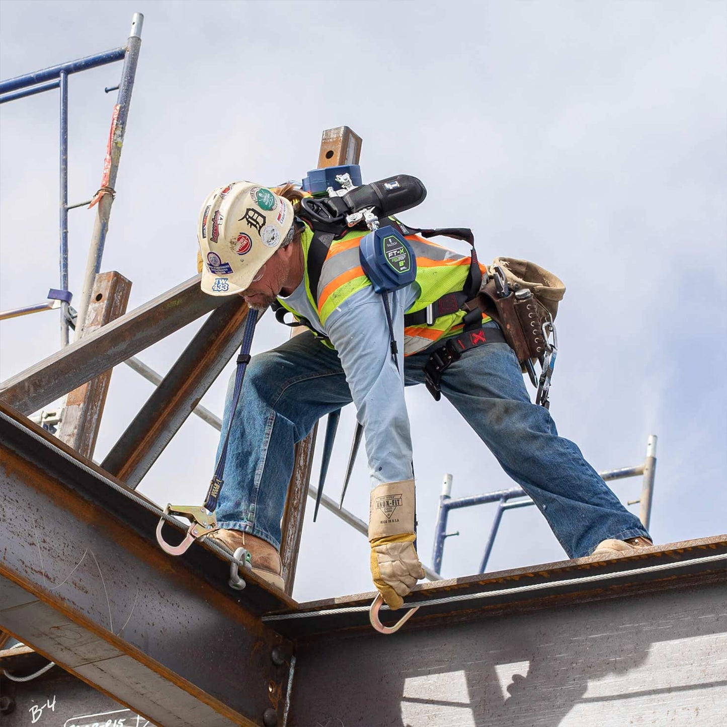 FallTech EdgeCore FT-X LE 8' Self-Retracting Lifeline | Single-Leg | CE Carabiner | 84108SP6