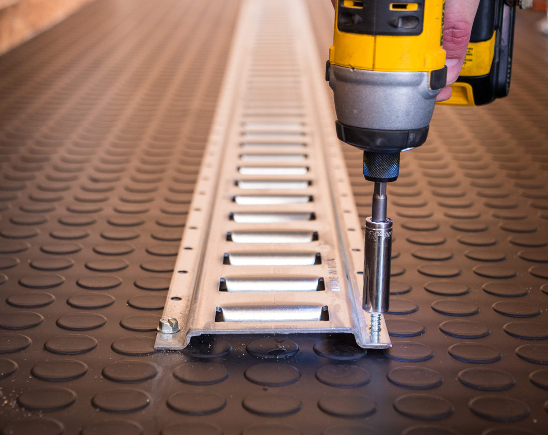 installing e track trailer