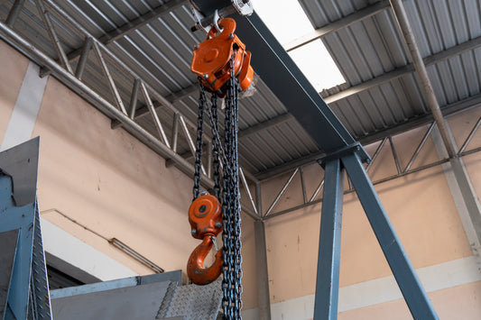 How to Use a Chain Hoist