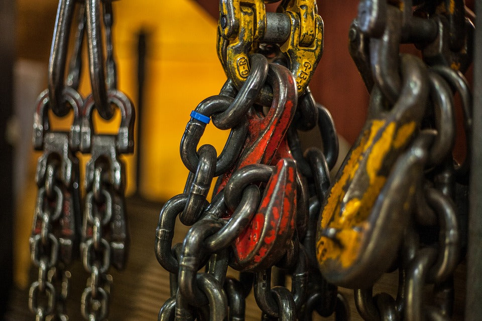 electric vs manual chain hoist